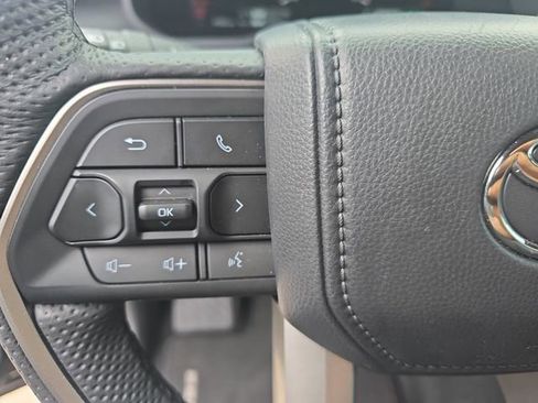 Used 2026 Toyota Sequoia Limited AWD/4WD image 19
