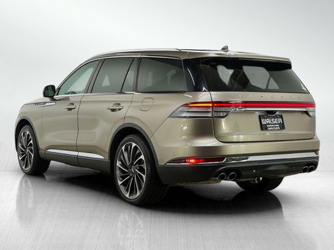 Used 2020 Lincoln Aviator Reserve w/ Equipment Group 202A image 3