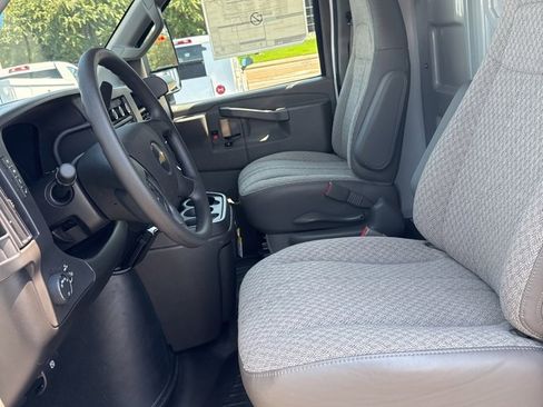 New 2025 Chevrolet Express 3500 Work Van w/ Power Convenience Package image 11