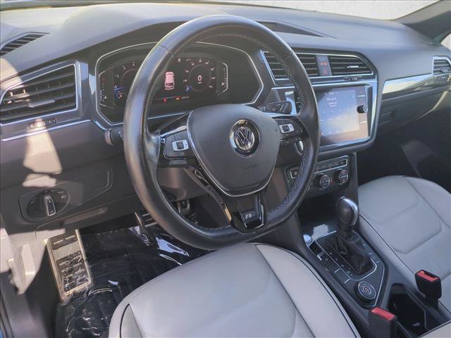 Used 2020 Volkswagen Tiguan SEL Premium R-Line AWD/4WD image 10