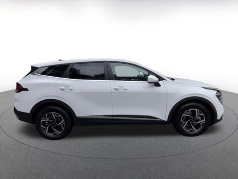Used 2025 Kia Sportage LX FWD image 16