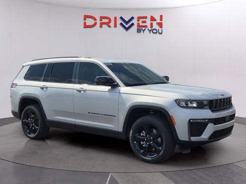 New 2026 Jeep Grand Cherokee L Limited image 7