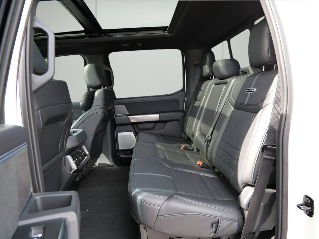 Used 2025 Ford F250 Platinum AWD/4WD image 11