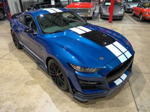 Used 2022 Ford Mustang Shelby GT500 w/ Technology Package image 14