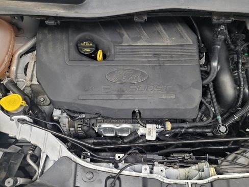 Used 2018 Ford Escape SE image 30