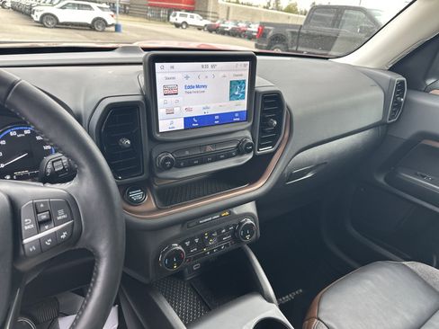 Used 2023 Ford Bronco Sport Outer Banks AWD/4WD image 4