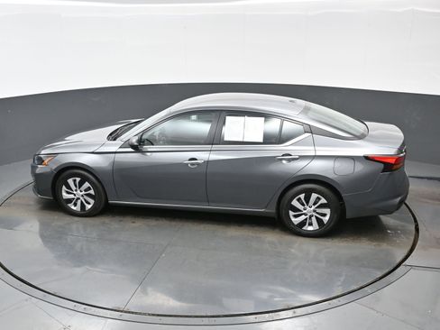 Used 2025 Nissan Altima 2.5 S image 33