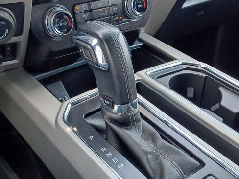 Used 2018 Ford F150 Lariat w/ Equipment Group 502A Luxury AWD/4WD image 25