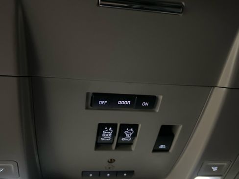 Used 2015 Chevrolet Silverado 2500 LTZ image 20