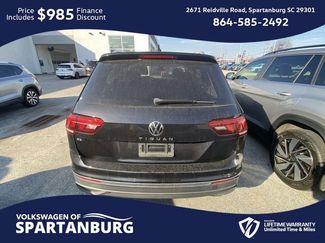 Used 2023 Volkswagen Tiguan SE w/ Panoramic Sunroof Package video 3
