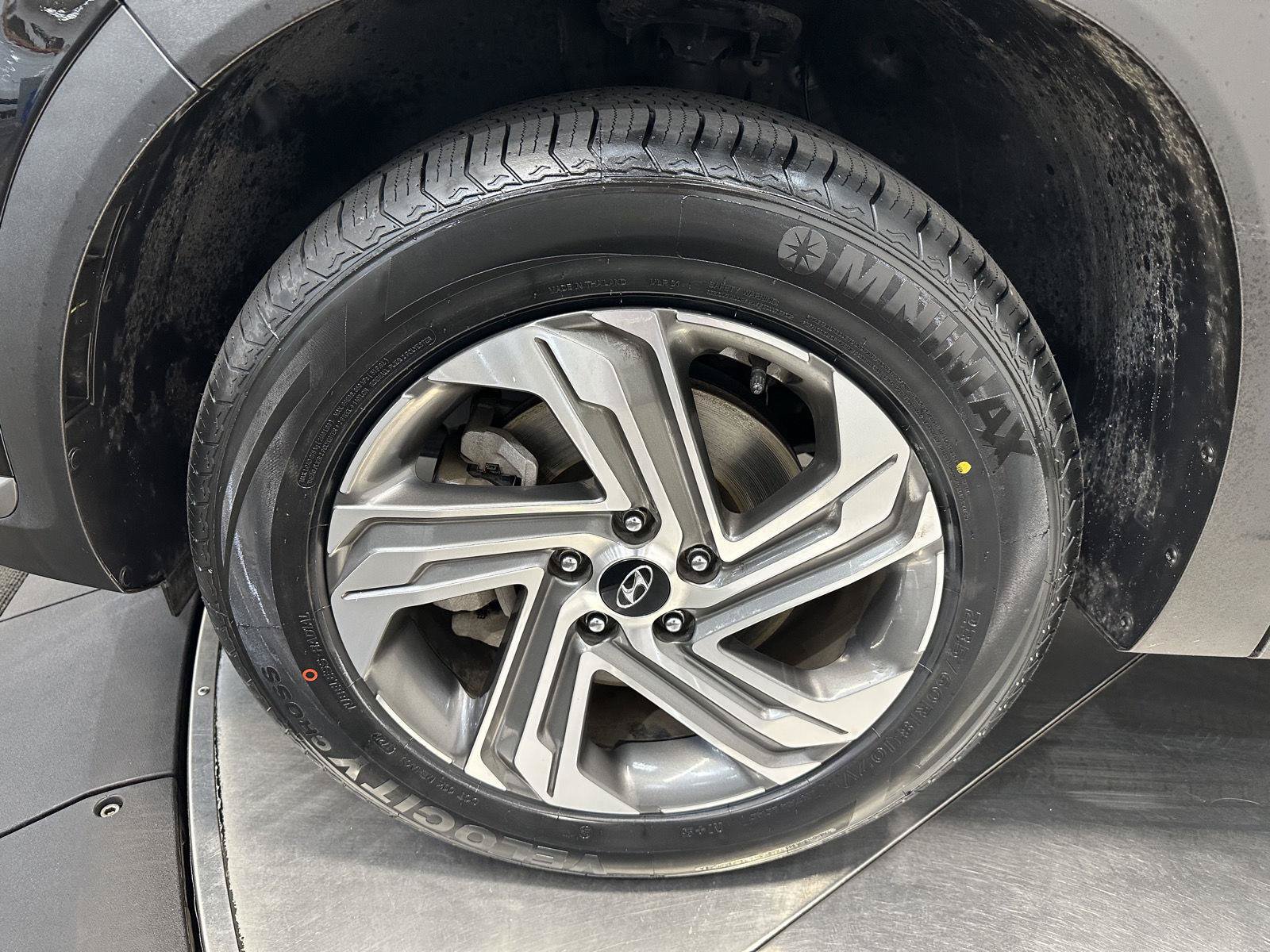 Certified 2023 Hyundai Santa Fe SE AWD/4WD image 9