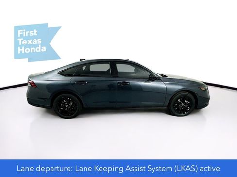 Used 2025 Honda Accord SE image 10