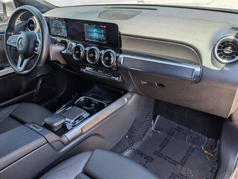 Used 2020 Mercedes-Benz GLB 250 image 20