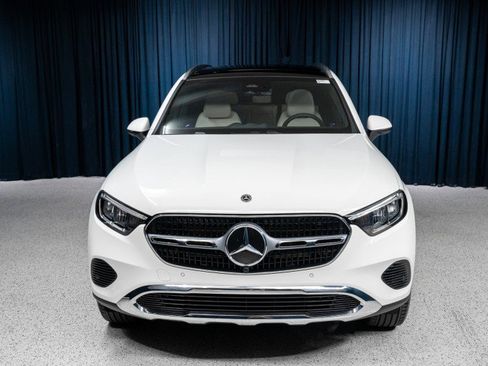 New 2026 Mercedes-Benz GLC 300 4MATIC image 2