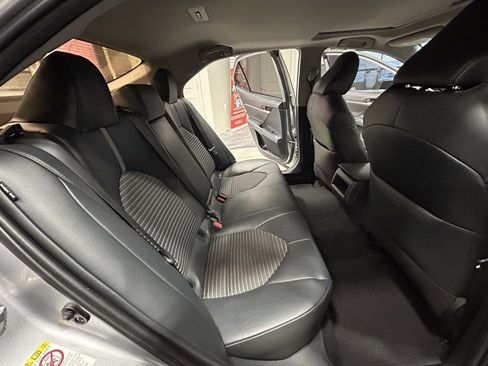 Used 2019 Toyota Camry SE image 41