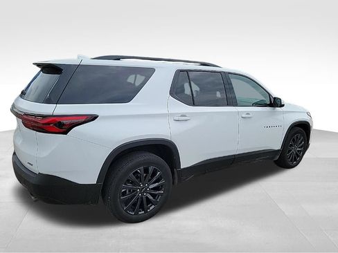 Certified 2023 Chevrolet Traverse RS w/ LPO, Floor Liner Package AWD/4WD image 18