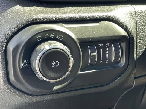 Used 2021 Jeep Wrangler Sport AWD/4WD image 5