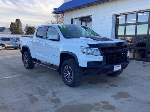 Used 2022 Chevrolet Colorado ZR2 image 2