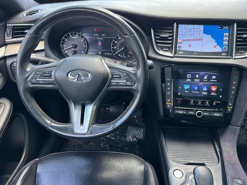 Used 2019 INFINITI QX50 Essential w/ Sensory Package image 17