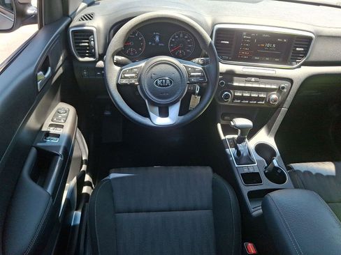 Used 2020 Kia Sportage LX FWD image 11