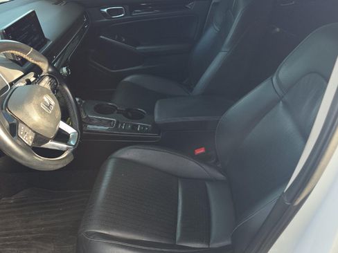 Used 2022 Honda Civic Touring image 8