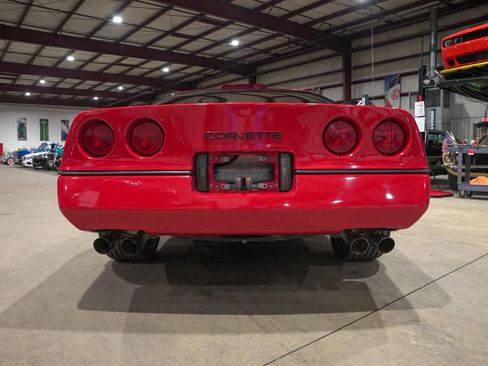 Used 1990 Chevrolet Corvette Coupe image 7