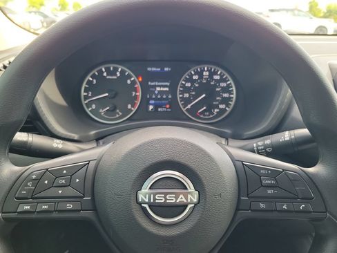 Used 2025 Nissan Sentra S FWD image 19