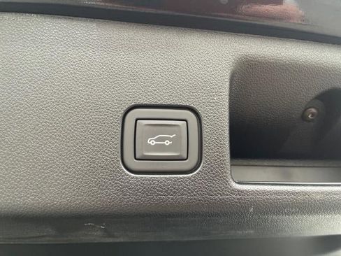 Used 2024 Chevrolet Equinox EV RS image 22