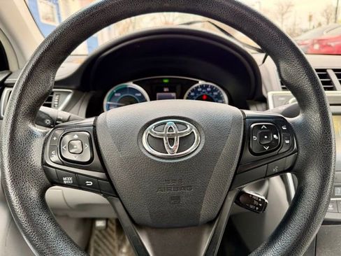 Used 2016 Toyota Camry LE image 26
