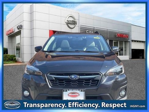 Used 2019 Subaru Crosstrek 2.0i Limited w/ Moonroof Package w/Navigation AWD/4WD image 2