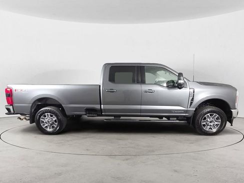 Used 2025 Ford F350 Lariat w/ FX4 Off-Road Package image 6