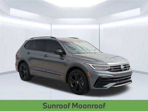 Used 2023 Volkswagen Tiguan SE R-Line FWD image 9