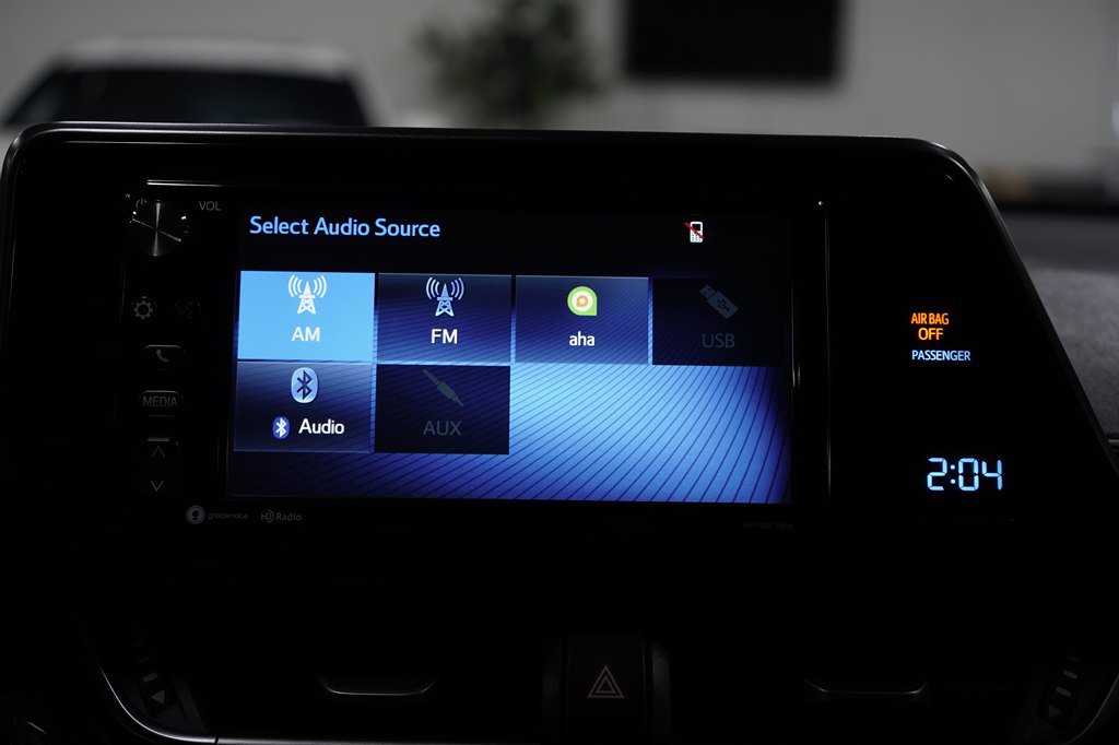 Used 2018 Toyota C-HR XLE FWD image 15