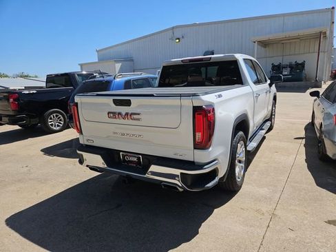 Used 2021 GMC Sierra 1500 SLT image 4