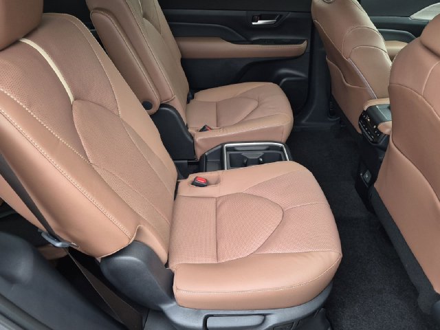 Certified 2026 Toyota Grand Highlander AWD image 34