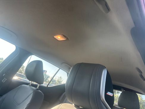 Used 2024 Nissan Kicks SR w/ SR Premium Package FWD image 14