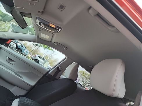 Used 2025 Hyundai Kona SEL image 14