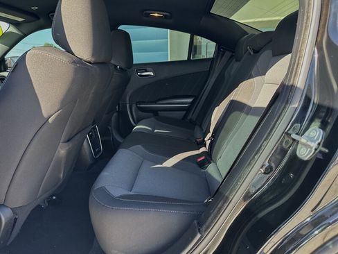 Used 2021 Dodge Charger SXT image 4