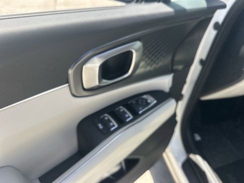 New 2026 Kia Sorento EX FWD image 16