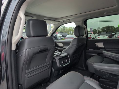 New 2025 Ford Expedition Active image 26