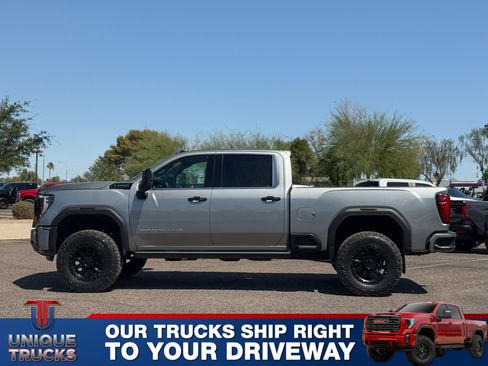 Used 2025 GMC Sierra 2500 Denali Ultimate w/ Max Trailering Package AWD/4WD image 11