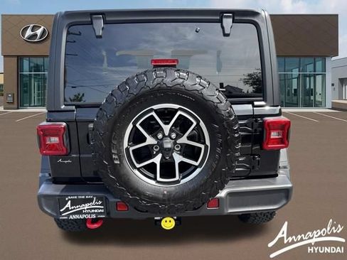 Used 2024 Jeep Wrangler Rubicon w/ Technology Group AWD/4WD image 4