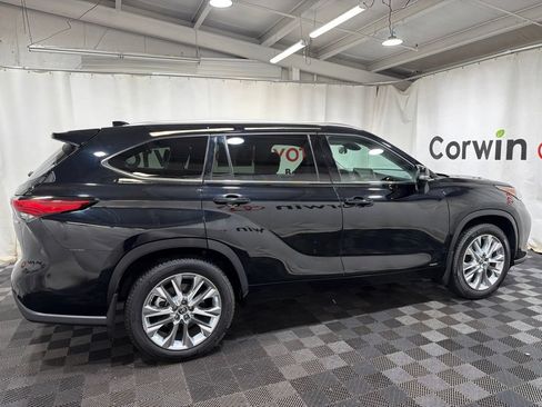 Used 2022 Toyota Highlander Limited AWD/4WD image 10