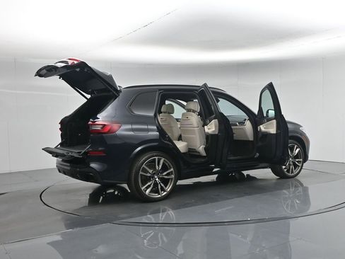 Used 2022 BMW X5 M50i w/ Executive Package image 6