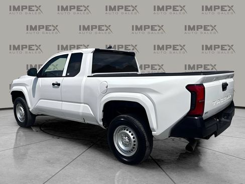 Used 2025 Toyota Tacoma SR RWD image 3