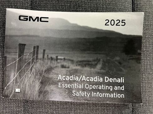 Used 2025 GMC Acadia Elevation image 32