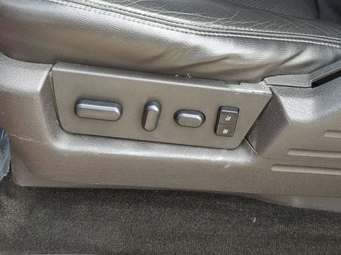 Used 2014 Ford F150 FX4 w/ Equipment Group 402A Luxury image 17