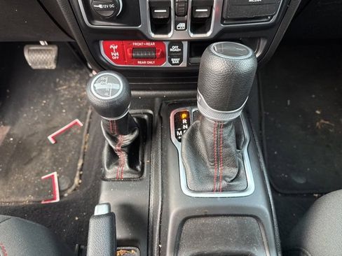 Used 2020 Jeep Gladiator Rubicon image 12