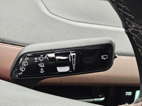 Used 2025 Lincoln Navigator Reserve AWD/4WD image 11