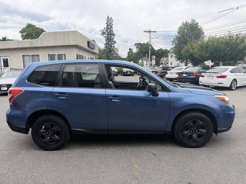 Used 2015 Subaru Forester 2.5i AWD/4WD image 9